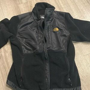 Women’s north face jacket size medium